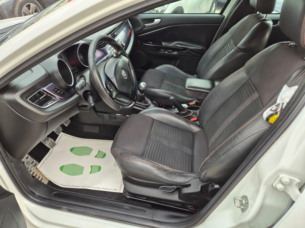 Alfa Giulietta 1.6 JTDm-2 105 CV EXCLUSIVE