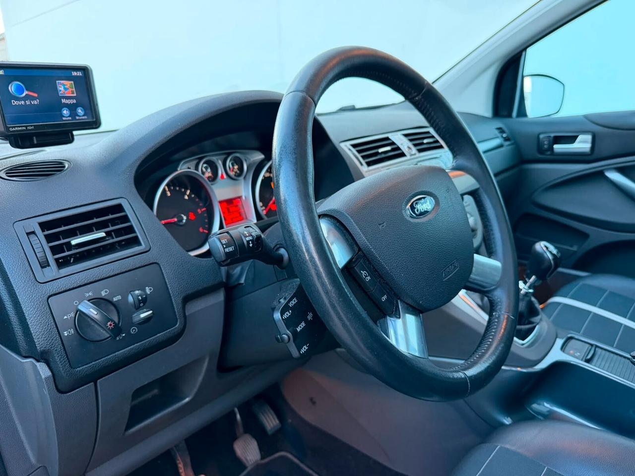 Ford Kuga 2.0 TDCi 136 CV 4WD Titanium TETTO