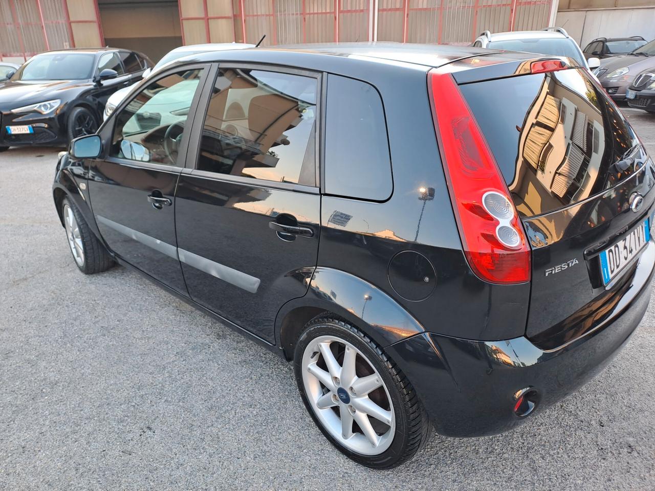 Ford Fiesta 1.4 TDCi 5p. Ghia