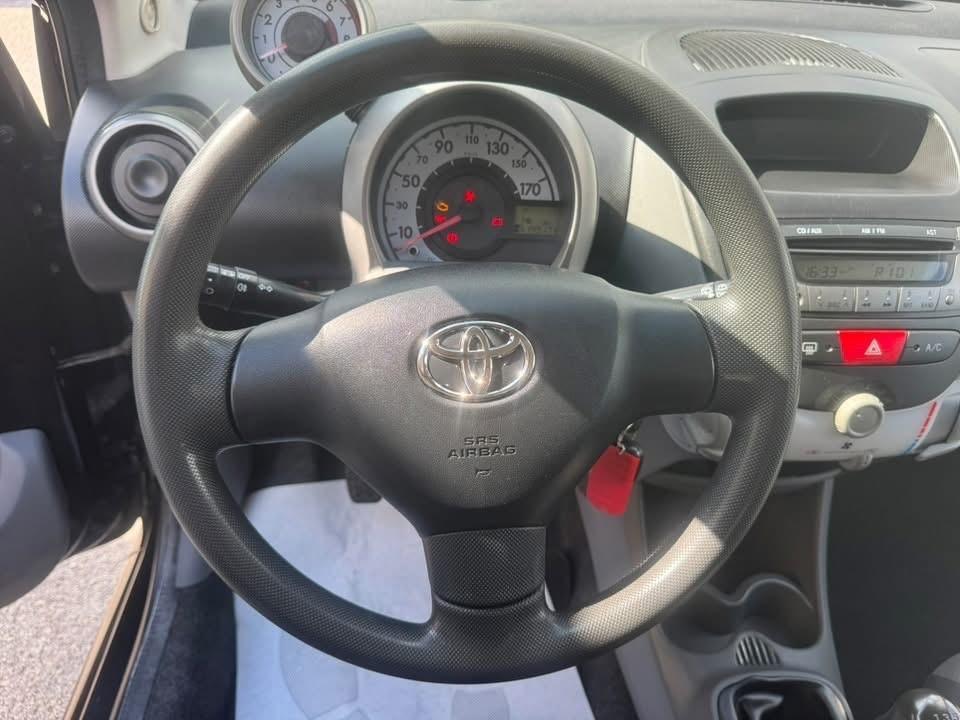 TOYOTA AYGO 1.0 12V VVT-i 5 porte Sol