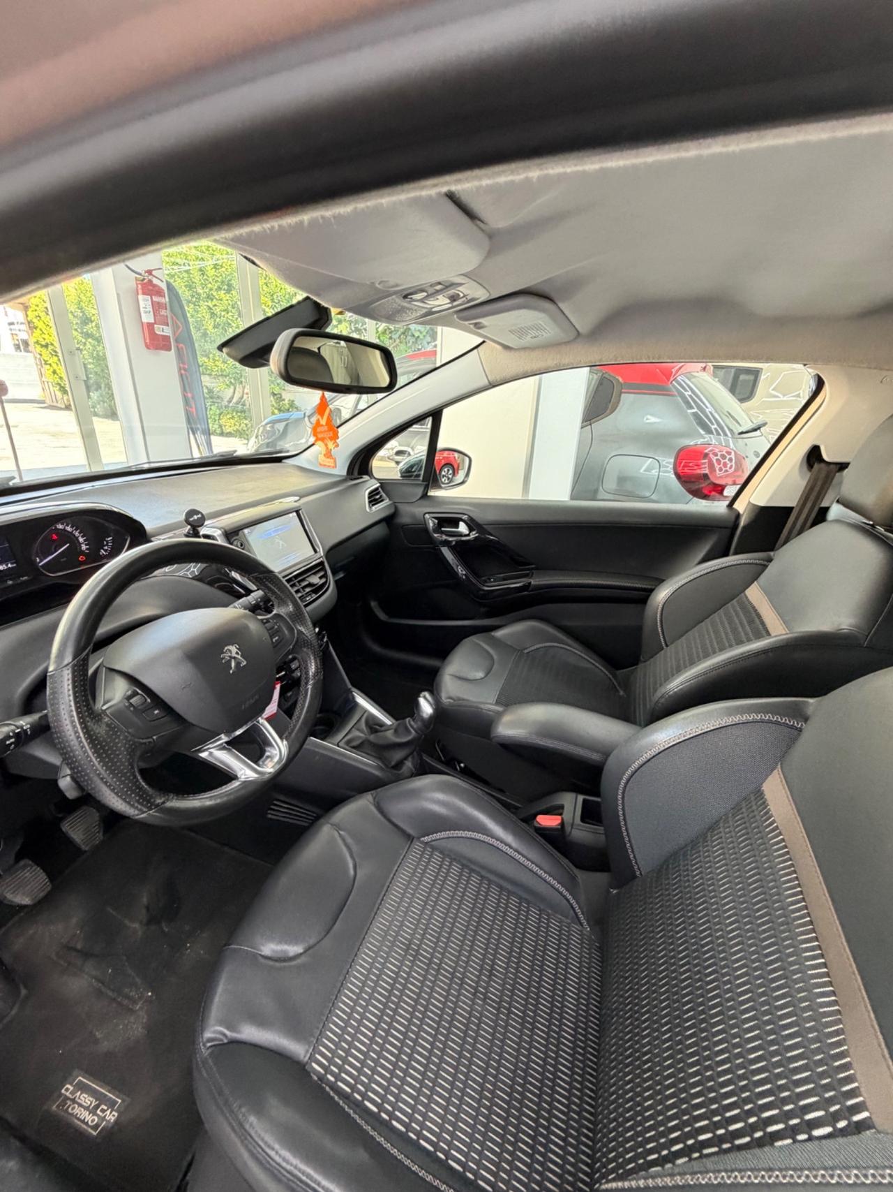Peugeot 208 1.2 VTi 82 CV 3 porte Allure