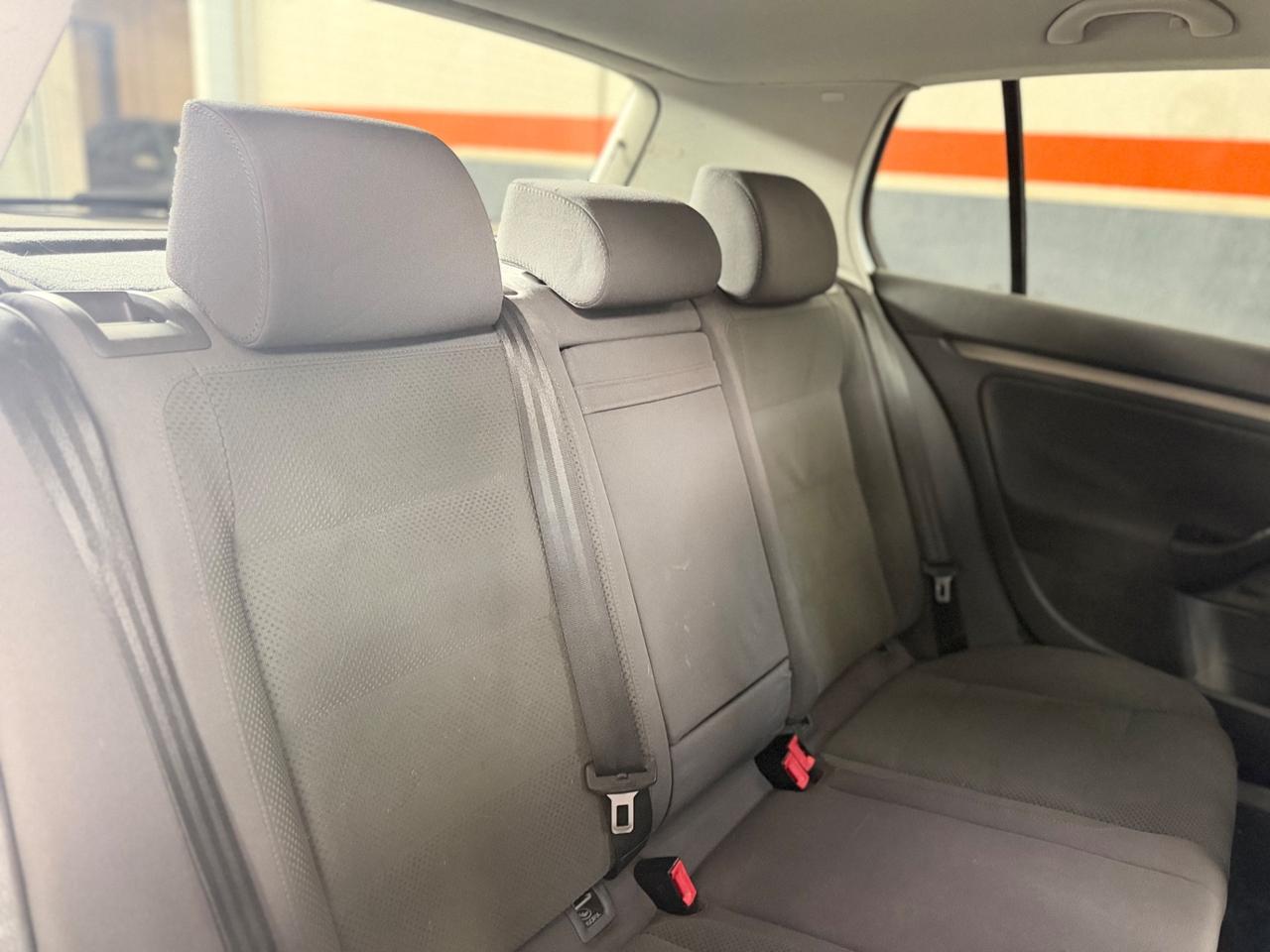 Volkswagen Golf comfortline 1.6 METANO NEOPATENTATI