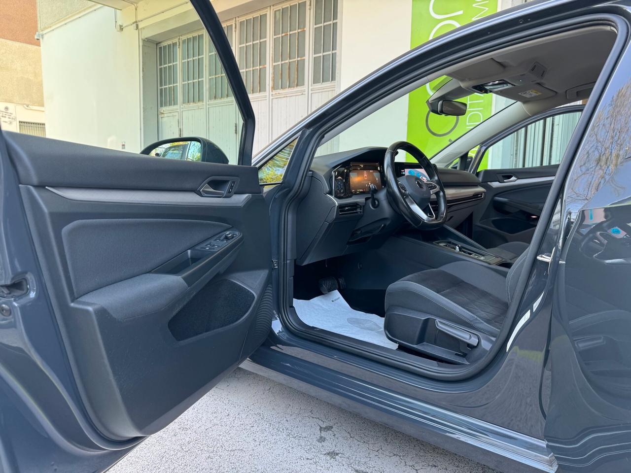 Volkswagen Golf VIII 2.0 tdi Style dsg UNICO PROP.