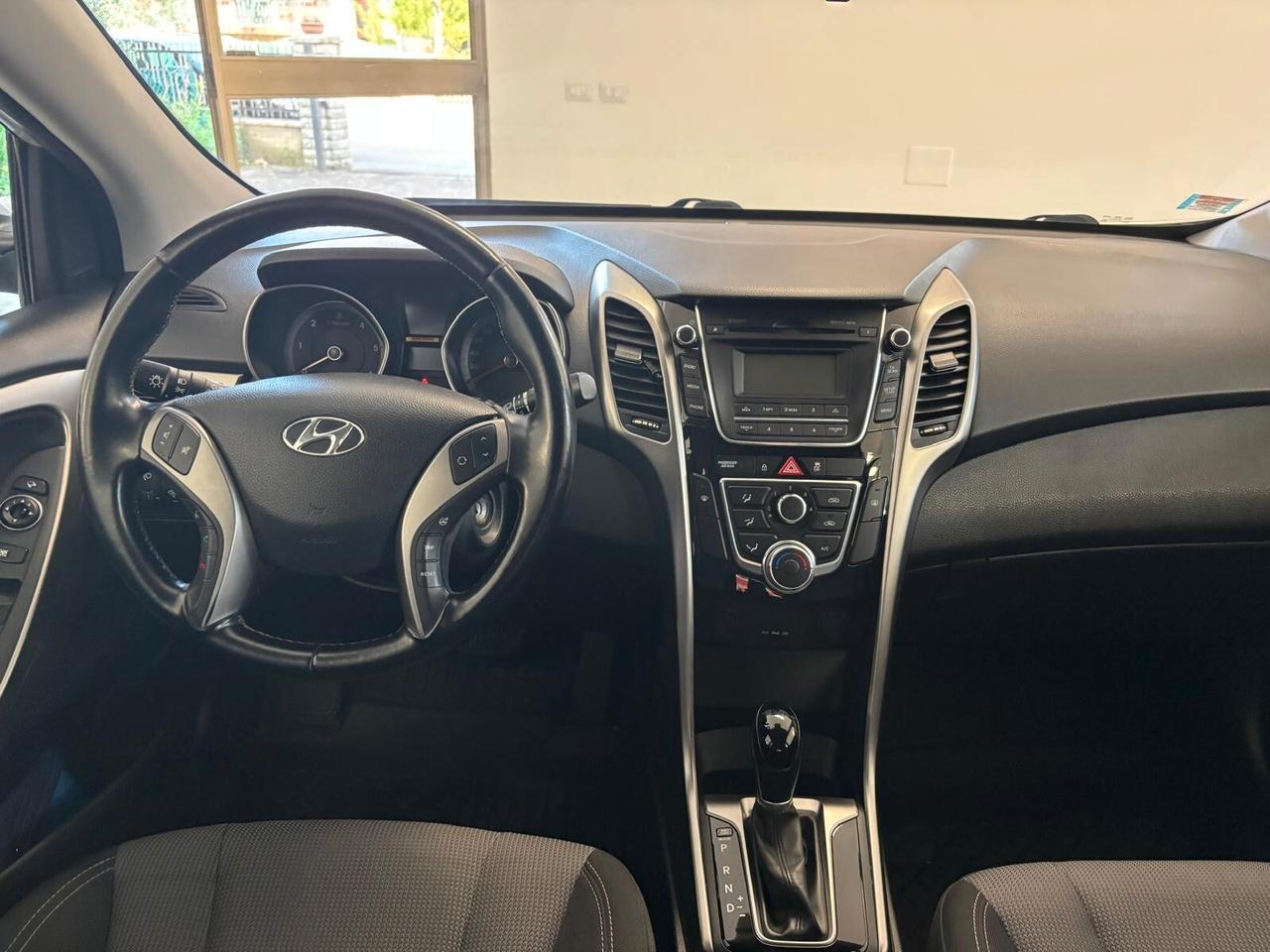 HYUNDAI I30 ANNO 2013 DS 1.6 AUTOMATICA ADATTA NEOPATENTATI KM 64 MILA