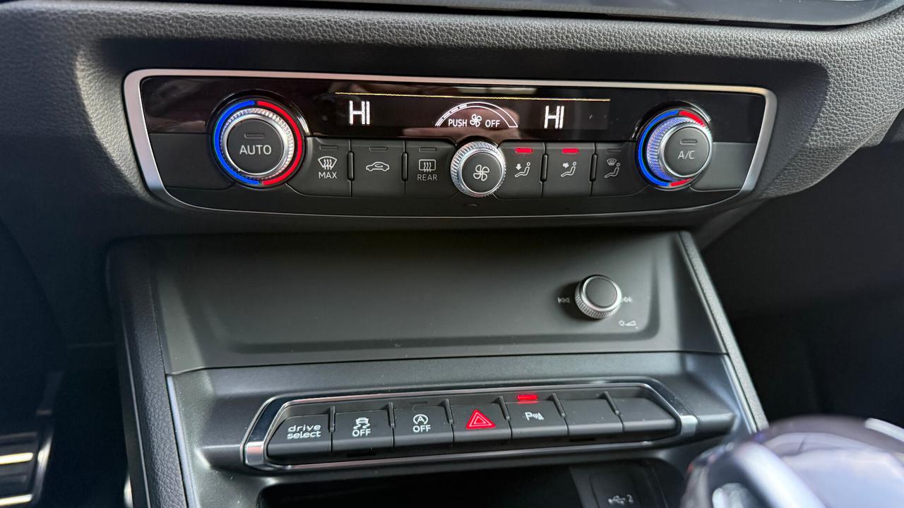 Audi Q3 SPORTBACK 35 TDI S tronic line QUATTRO