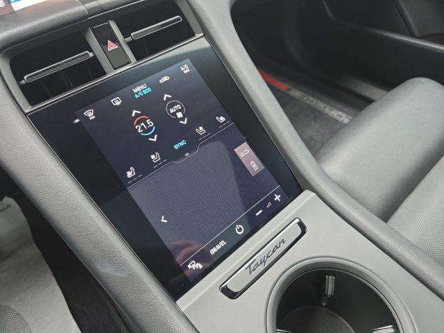 PORSCHE Taycan 4 Cross Turismo