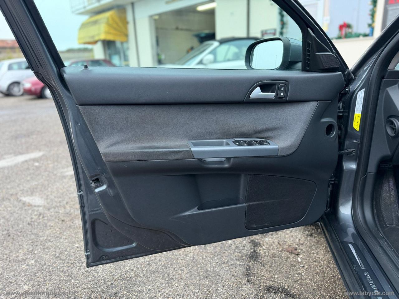 VOLVO V50 1.6 CAT Summum