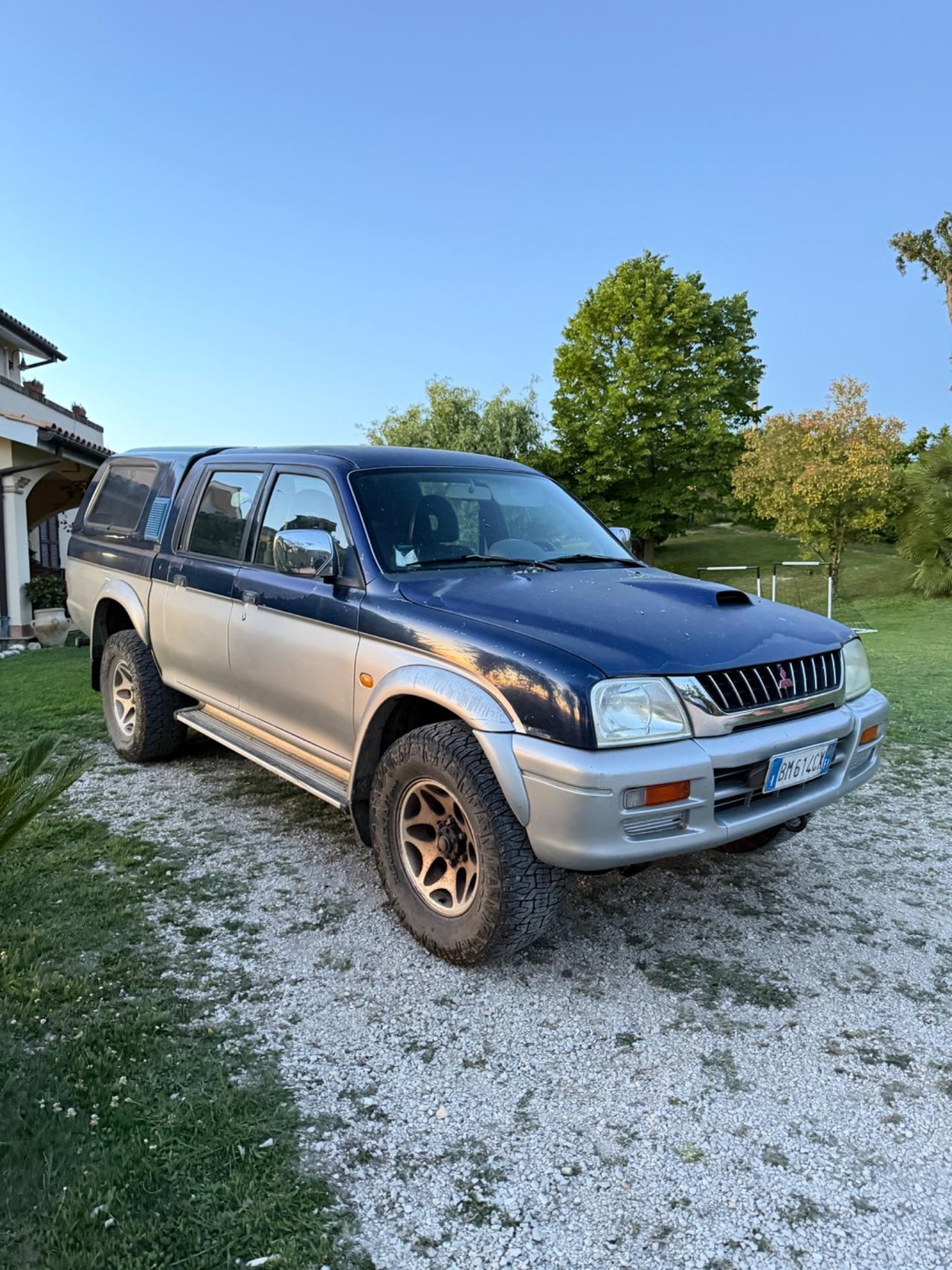 Mitsubishi L200 2.5 TDI 4WD Club Cab Pup. GLS Targ.