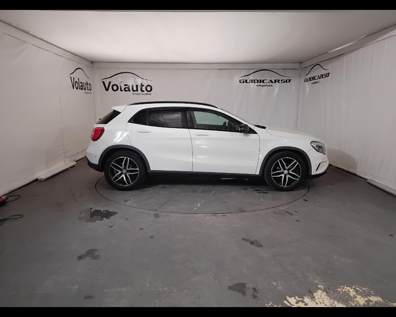 Mercedes-Benz GLA-X156 2014 - GLA 220 d (cdi) Sport 4matic 170cv auto