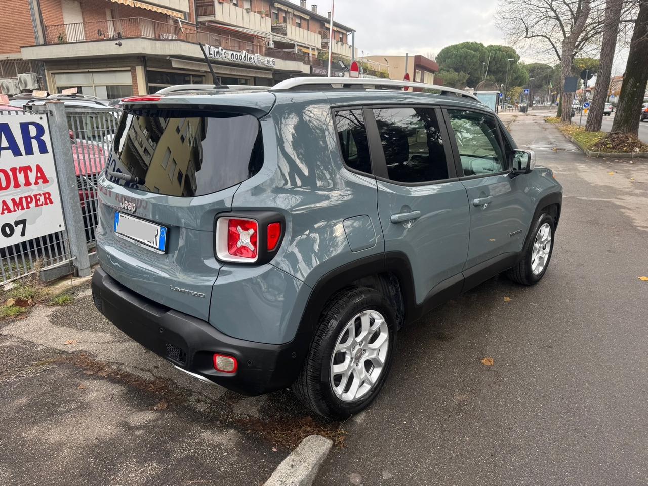 Jeep Renegade 1.6 Mjt 120 CV neopaten garanzia 12 mesi