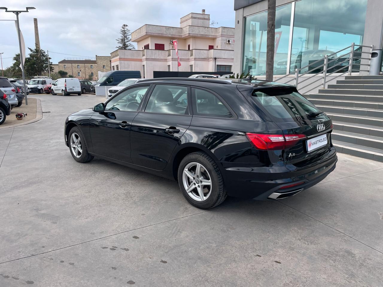 Audi A4 Avant 30 TDI/136 CV S tronic Business