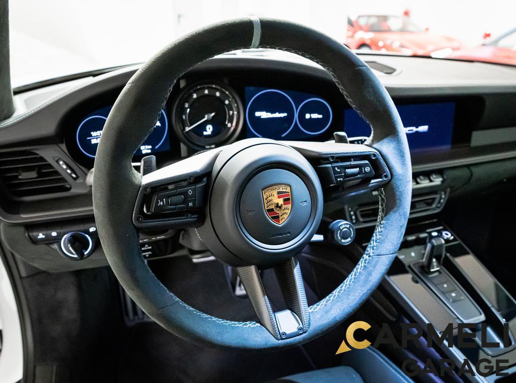 Porsche 911 992 Dakar