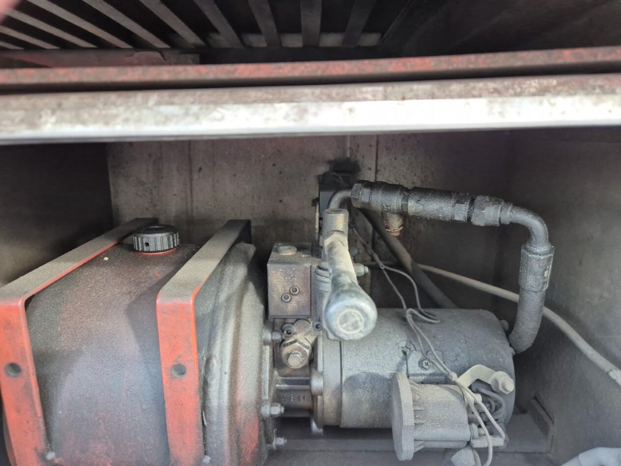 IVECO EUROCARGO 120E18 centina registrabile