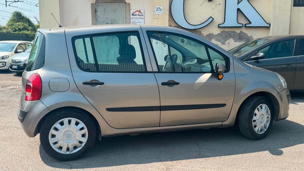 Renault Modus 1.2 16V GPL Dynamique
