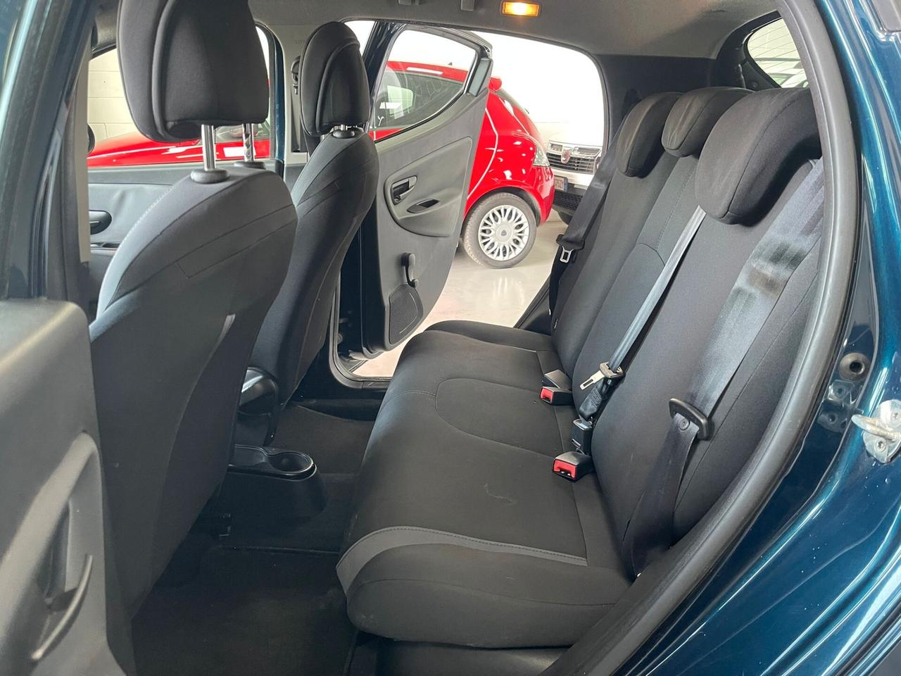 Lancia Ypsilon 1.2 69 CV 5 porte Platinum