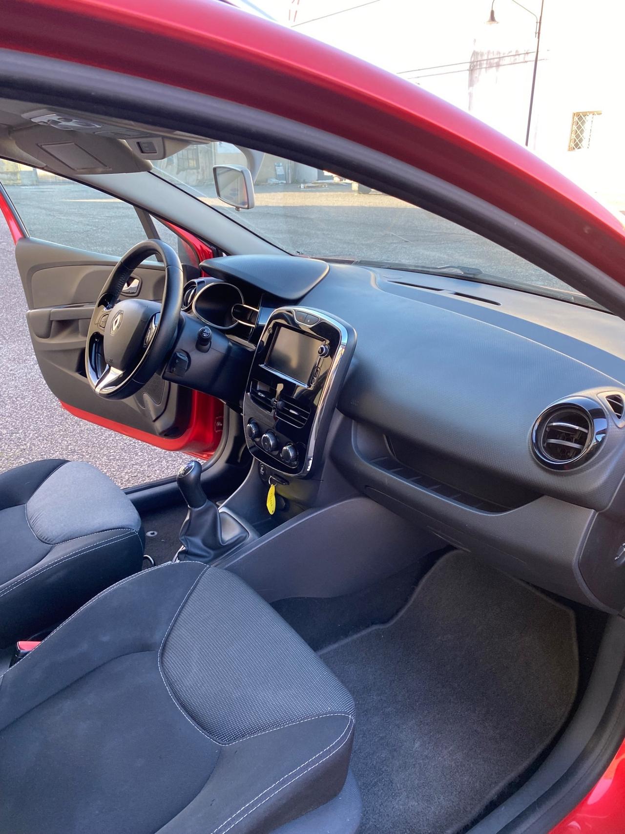 Renault Clio Sporter 1.5 dCi 8V 90CV Start&Stop 83gr. EcoBusiness