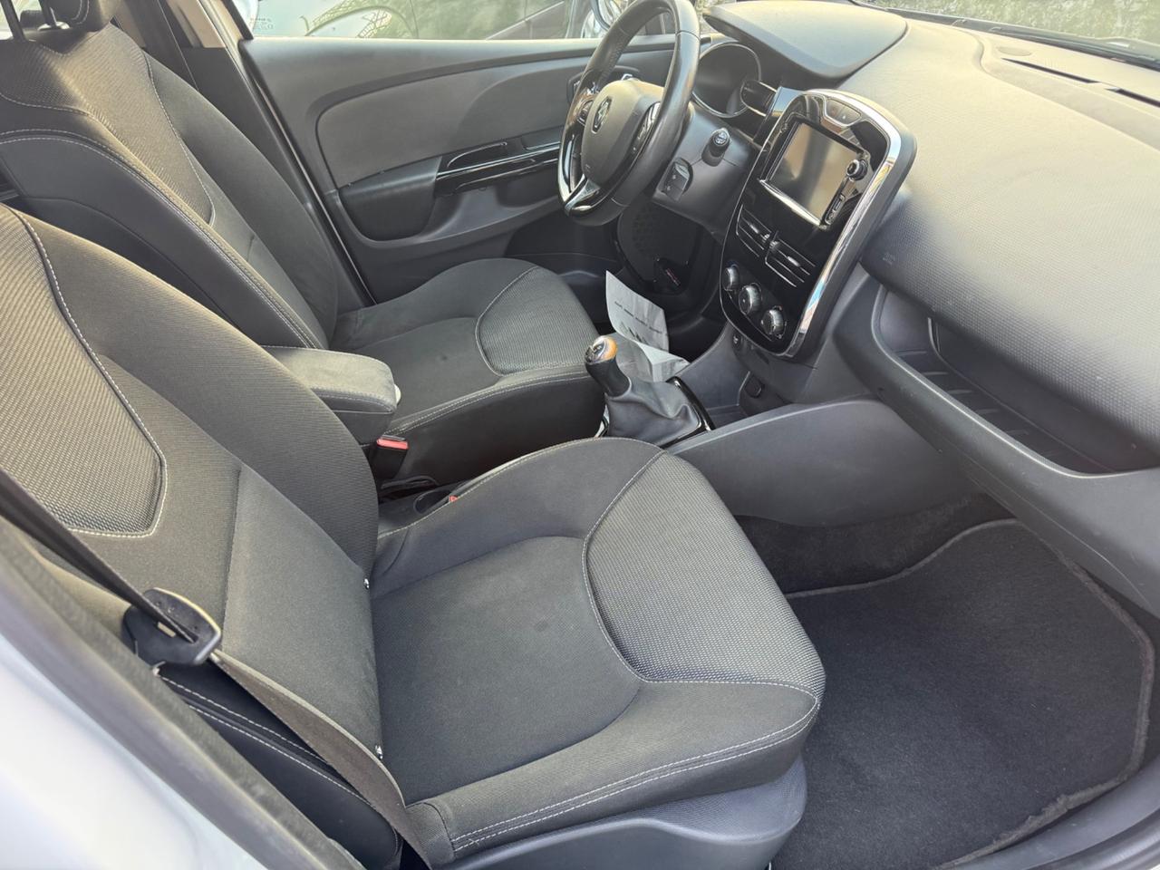 Renault Clio 1.2 16V 5 porte Dynamique