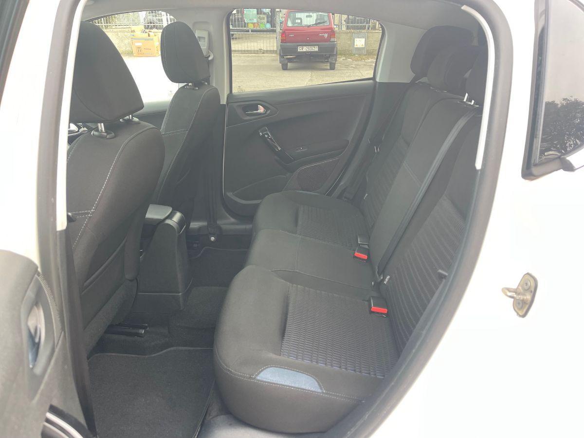 PEUGEOT - 208 - 1.6 e-HDi 92 CV S&S 5p. Allure