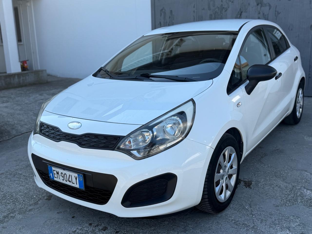 Kia Rio 1.1 CRDi 6 Marce NEOPAT. 2012 UNICO PROP.
