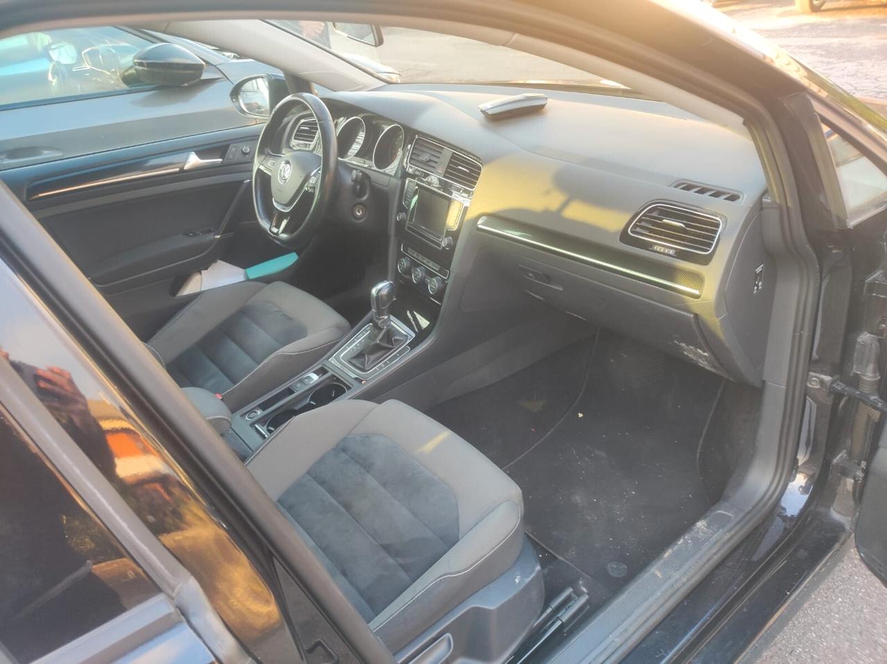 Volkswagen Golf 5p 2.0 tdi Highline 150cv dsg