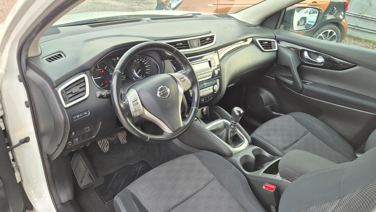 Nissan Qashqai 1.5 dCi Visia