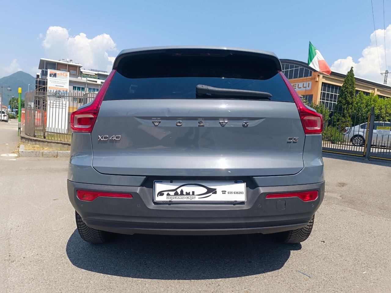 Volvo XC40 D3 Momentum Pro AUTOM. RETROCAMERA NAVI