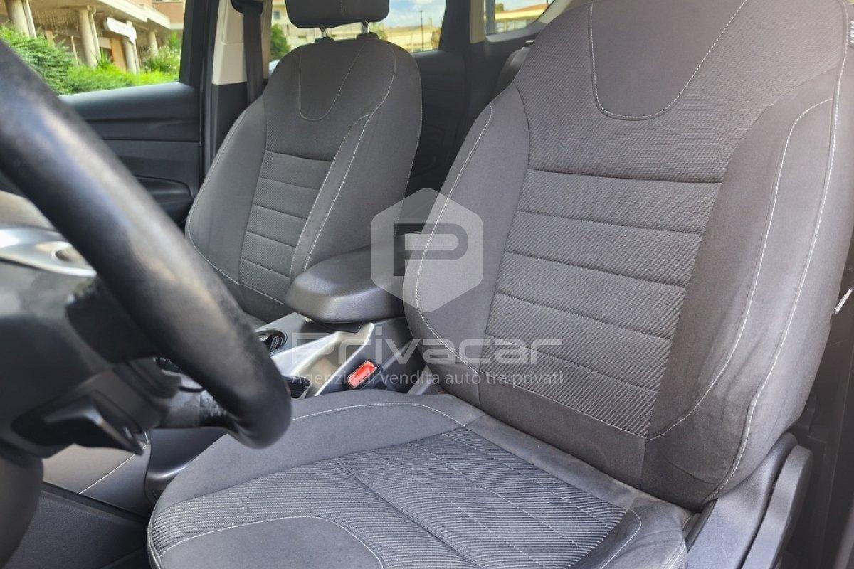 FORD Kuga 2.0 TDCI 140 CV 4WD Powershift Business