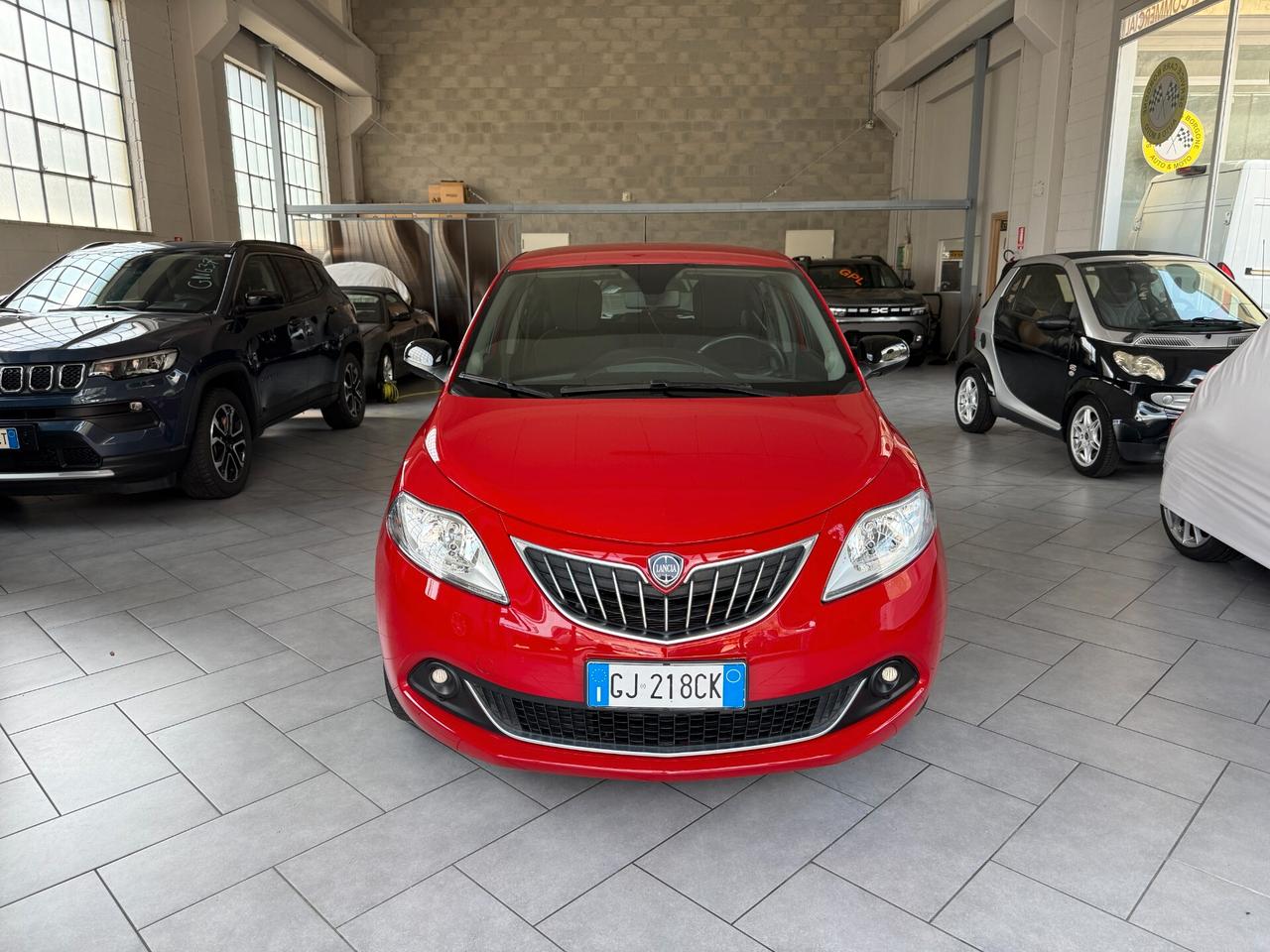 Lancia Ypsilon 1.0 FireFly 5 porte S&S Hybrid Ecochic Gold