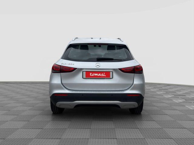 MERCEDES-BENZ CLA sse GLA GLA 180 d Automatic Business Extra