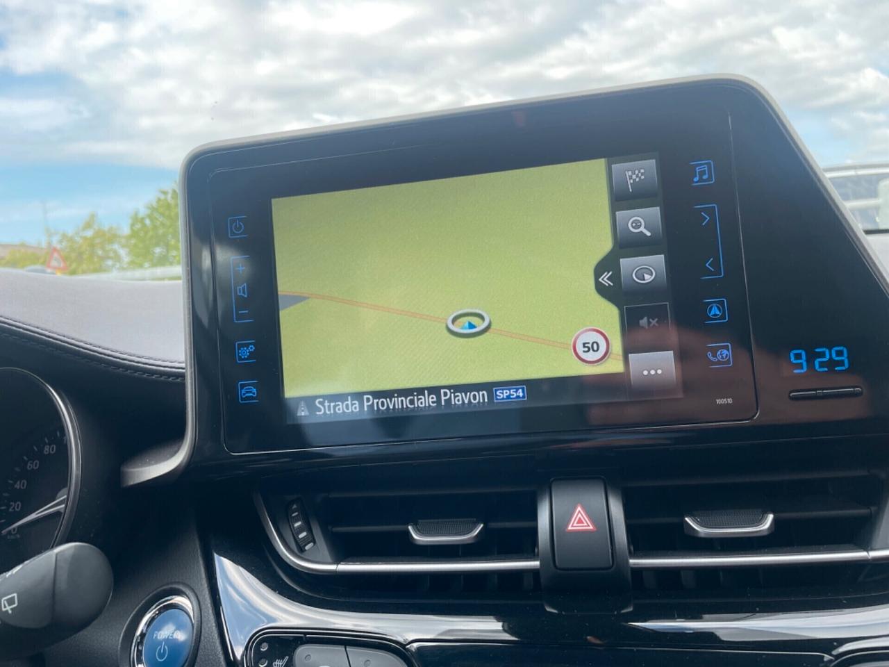 Toyota C-HR 1.8 Ibrida Cambio Automatico Neopatentati