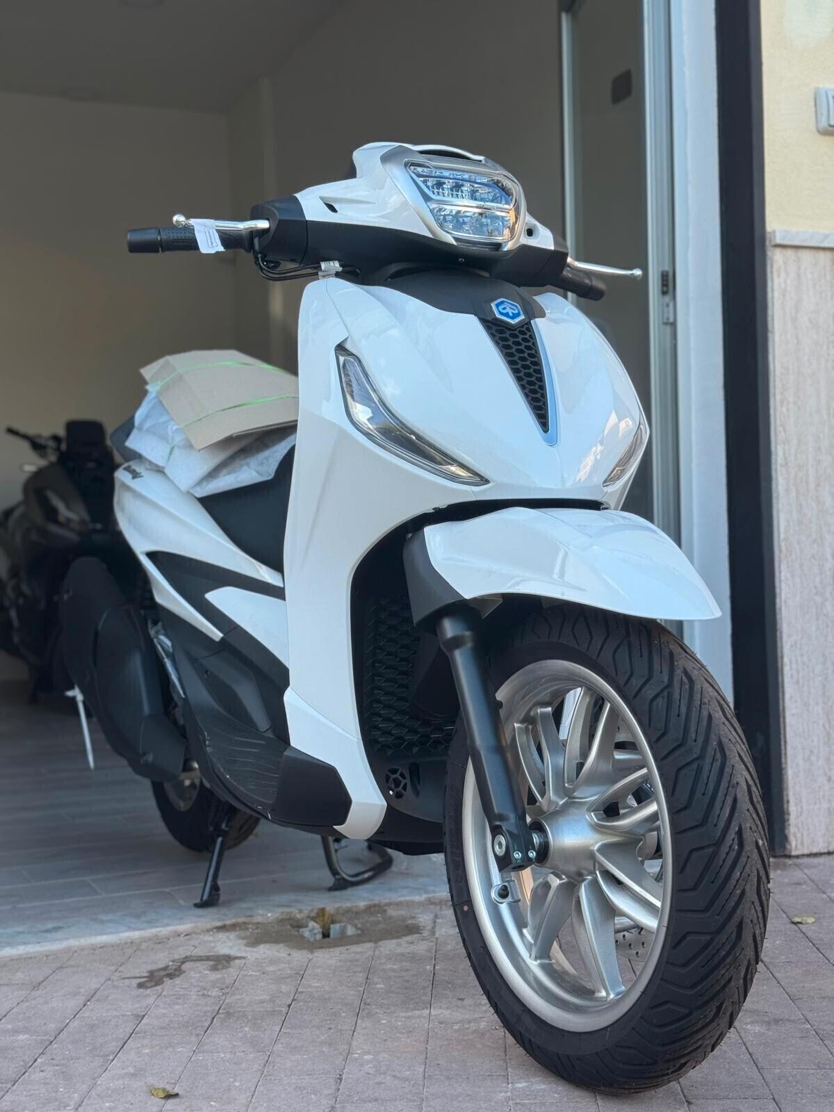 Piaggio Beverly 400