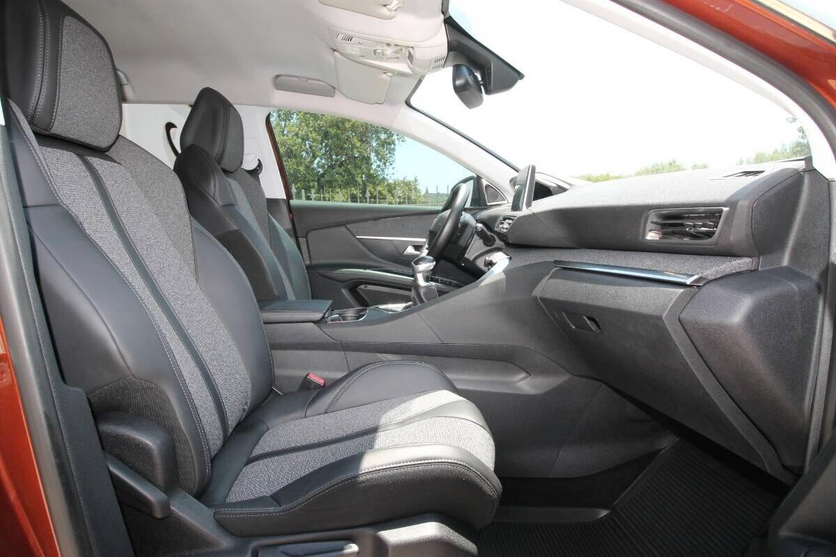 Peugeot 3008 BlueHDi 120 S&S Allure|2017
