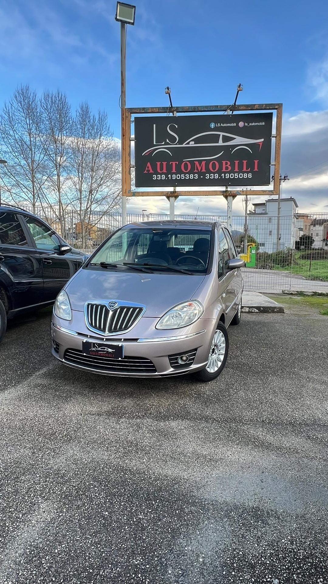 Lancia MUSA 1.4 16V Poltrona Frau