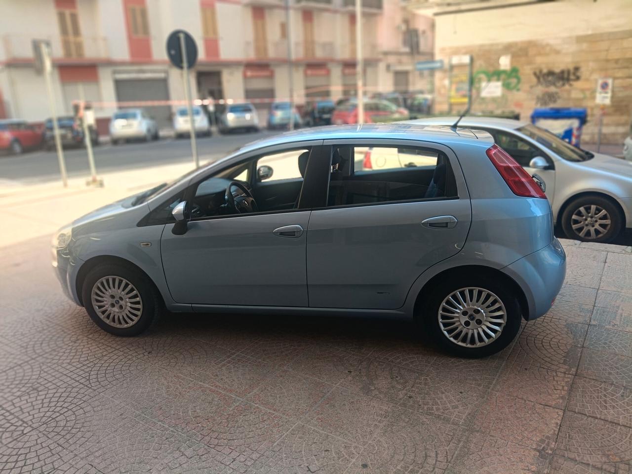 FIAT GRANDE PUNTO 1.2 5 PORTE -SOLO 113000KM-Euro3990