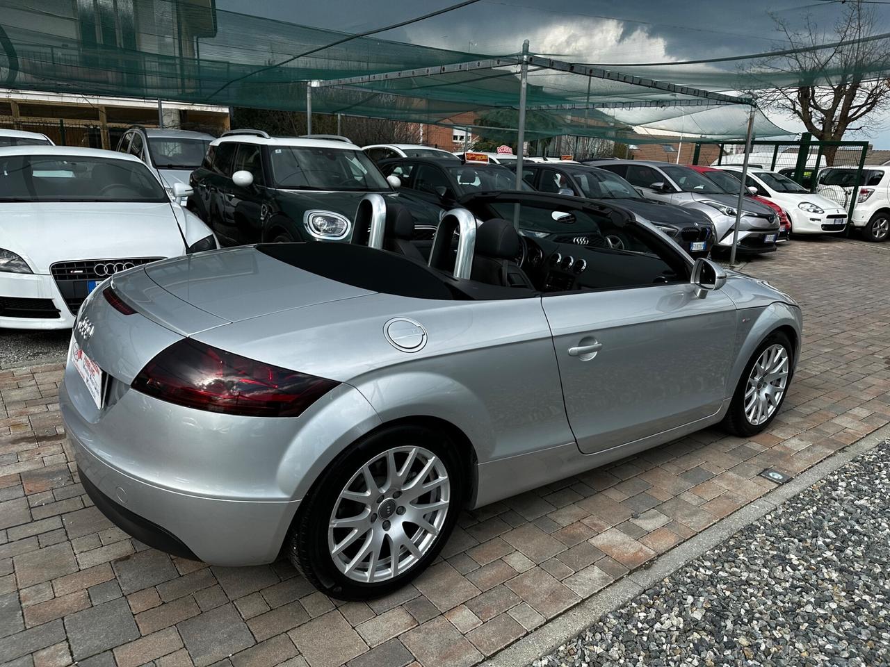 Audi TT Roadster 2.0 TFSI cabrio