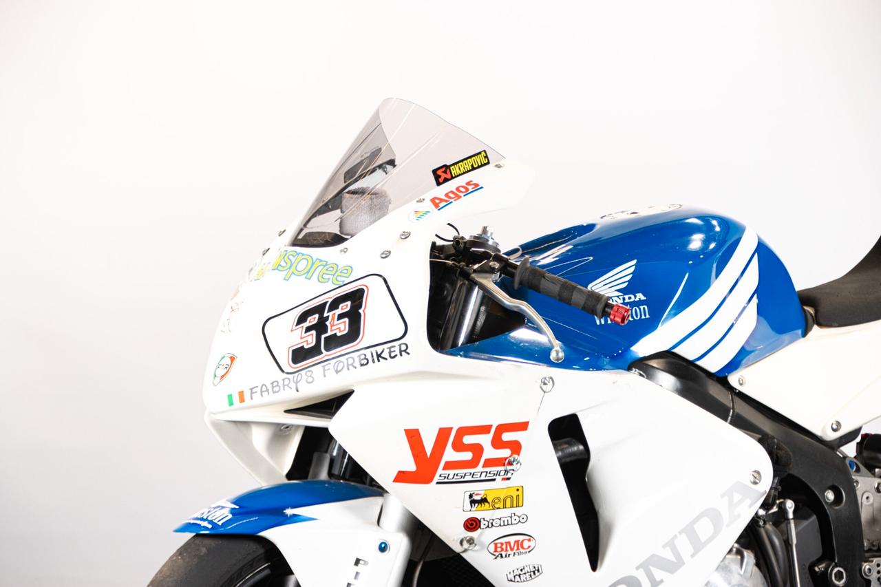2004 HONDA CBR 600 RR RDS01559