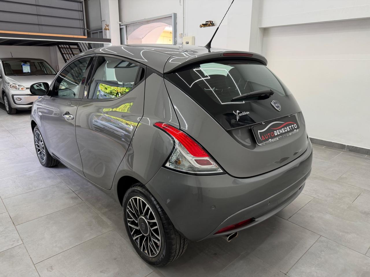 Lancia Ypsilon 1.2 69 CV GPL Ecochic Gold 10.2019