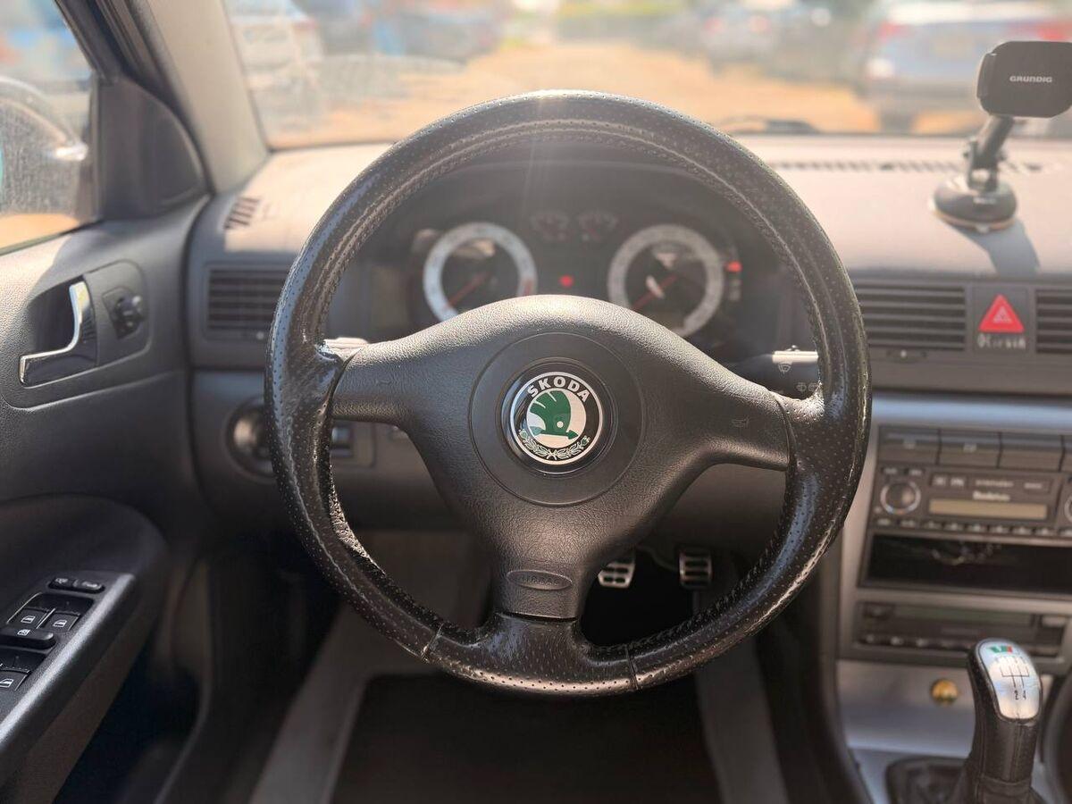 Skoda Octavia I 1997 Berlina Octavia 1.8t RS 180cv