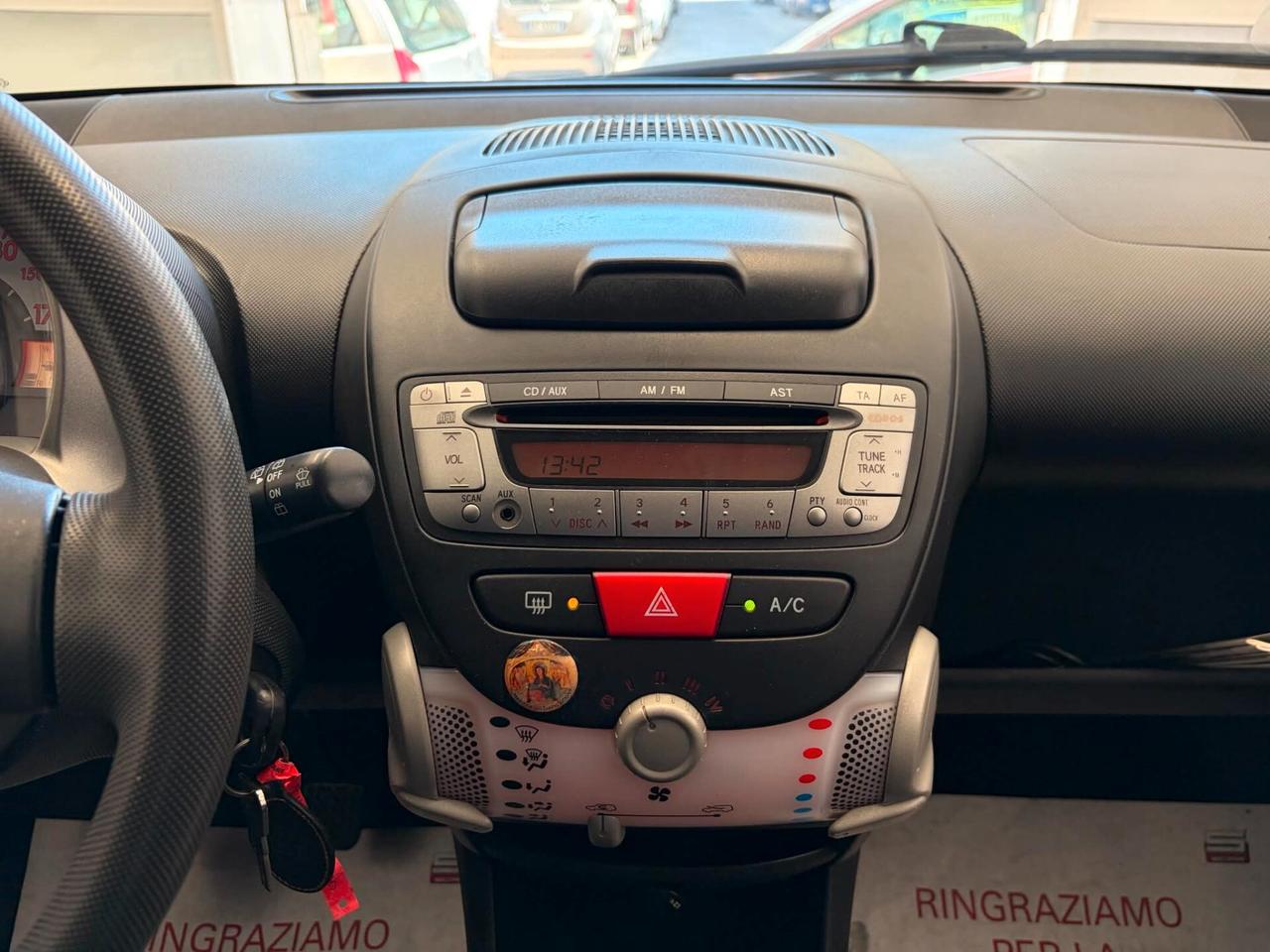 Toyota Aygo 1.0 68Cv Connect Led 12 MESI DI GARANZIA