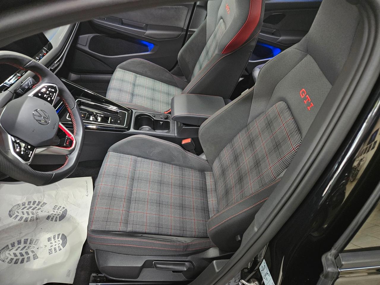 Volkswagen Golf GTI 2.0 TSI DSG- CERCHI '19 - MATRIX - DCC