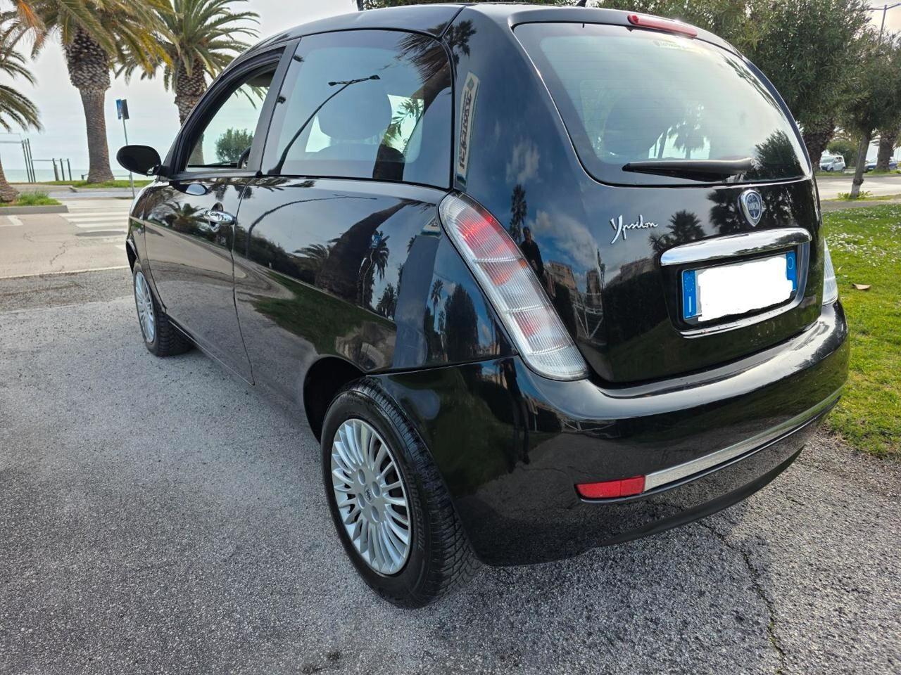 Lancia Ypsilon 1.3 Multijet 16V Argento