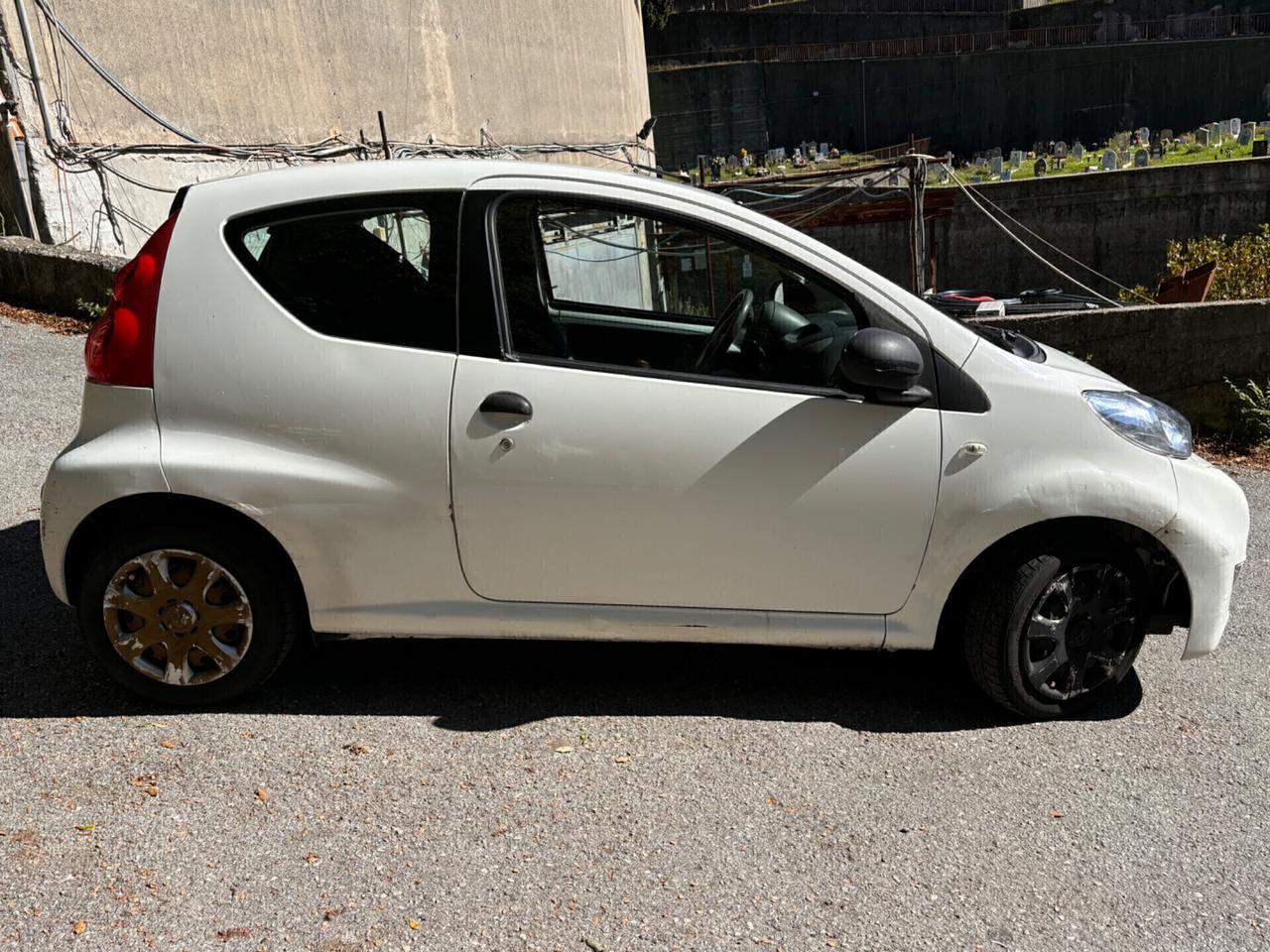 Peugeot 107 1.0 68CV 3p. Desir adatta per neopatentati