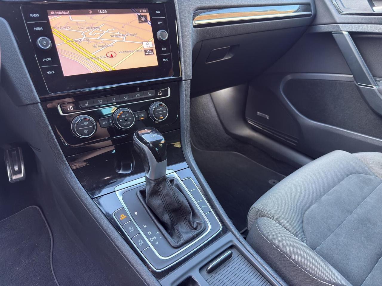 Volkswagen Golf 5p 1.5 tsi 150cv dsg Sport automatica 2018