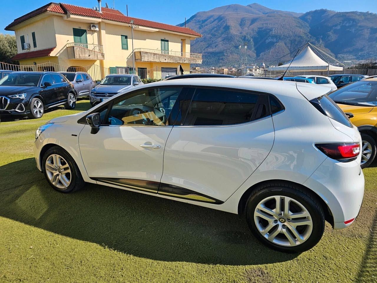 Renault Clio dCi 8V 90 CV 5 porte Duel2