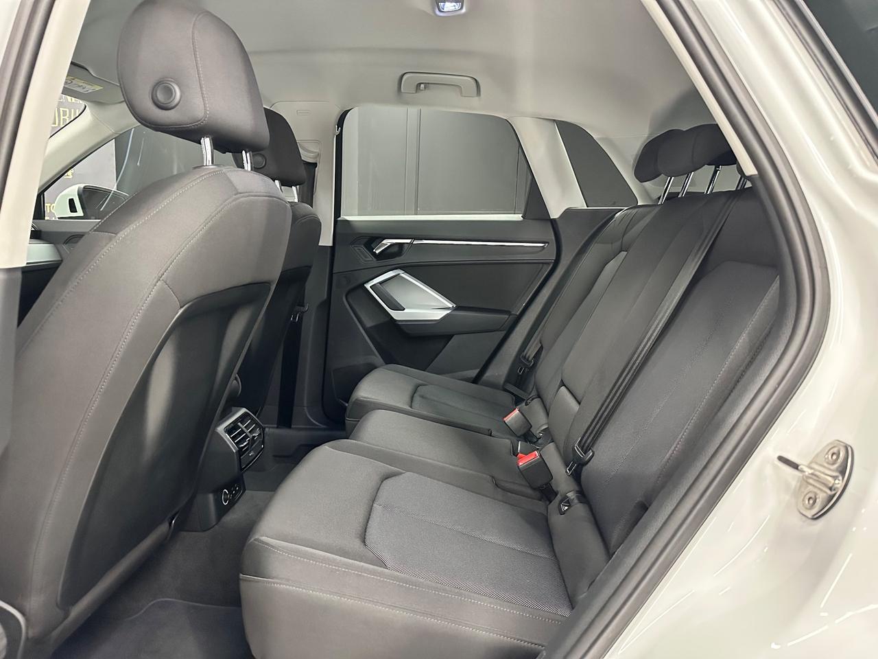 Audi Q3 35 TDI 2.0 150 CV Business Advanced 12.2018