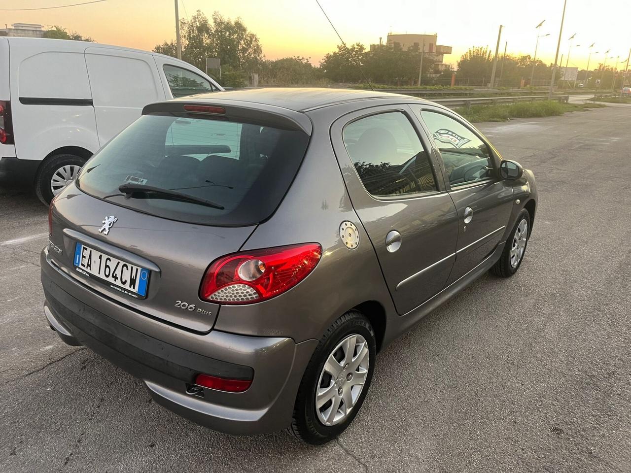 Peugeot 206 Plus 1.1 ECO GPL Unipro 2010