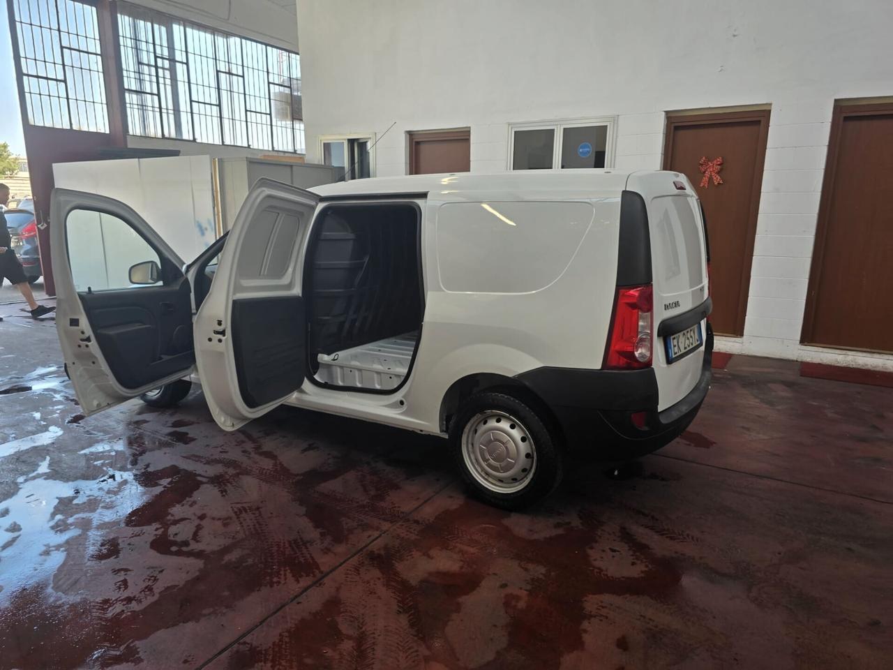 Dacia Logan Furgovan 1.6 GPL 60.000 km