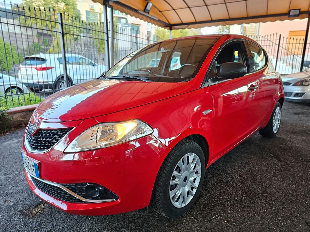 Lancia Ypsilon 1.2 69 CV 5 porte GPL Ecochic Gold