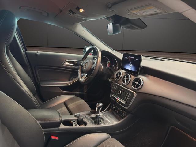 MERCEDES-BENZ GLA 180 Sport