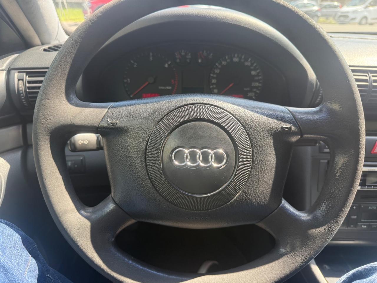 Audi A4 1.9 TDI cat Advance